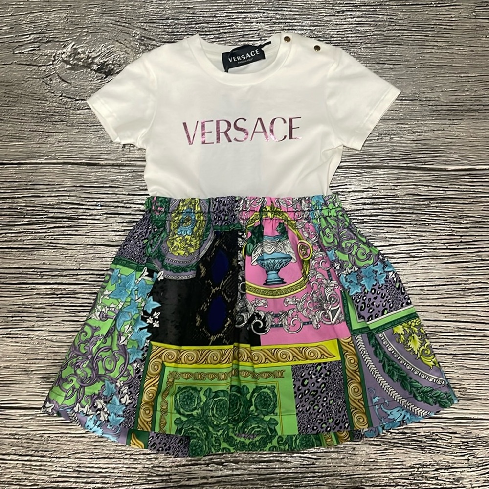 Versace Kids
Barocco Baby-print cotton T-shirt dress